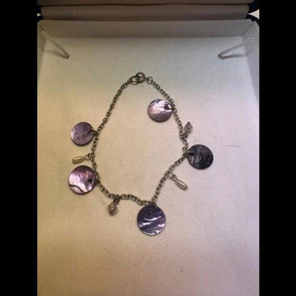 Elegance Meets Enchantment: Purple Bracelet for a Touch of Luxury